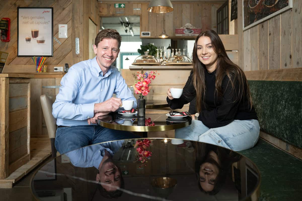 Koffie thee lounge KTL Delicious in Nederland, gezellig koffie en thee drinken met vrienden in een knusse sfeer.