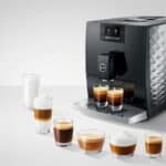 Uitgebreide espresso en koffiespecialiteiten bereiden met professionele koffiemachine Van de Heeren van 17.