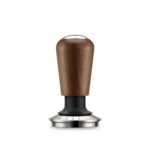 Koffie stempel met houten handvat en roestvrijstalen basis, ideaal voor het maken van espresso en koffie op professionele wijze. Perfect voor koffieliefhebbers en barista's.