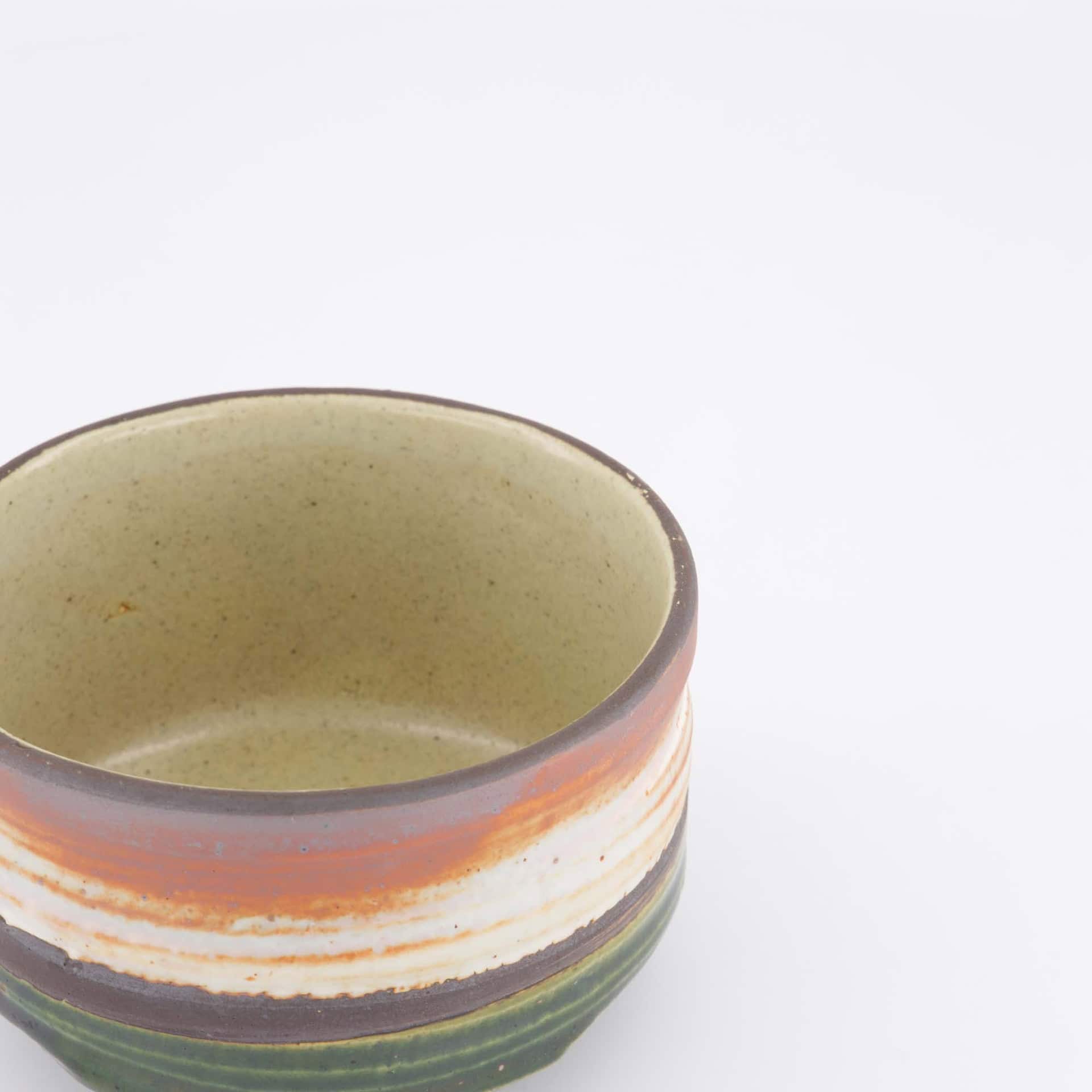 Matcha Bowl Shino Oribe in gebruik matcha garde chawan Japans keramiek
