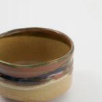 Matcha Bowl Cha Oribe met matcha garde in gebruik chawan Japans keramiek