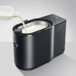 JURA Cool Control 2,5L naast JURA volautomaat